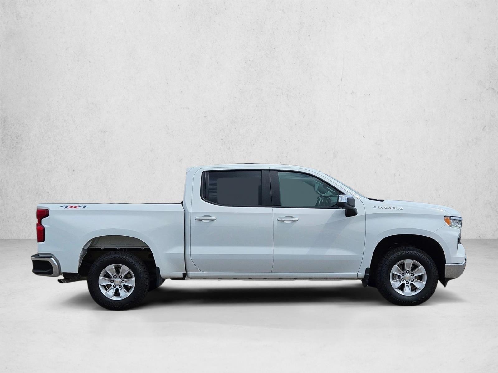 2025 Chevrolet Silverado 1500 LT - Photo 4