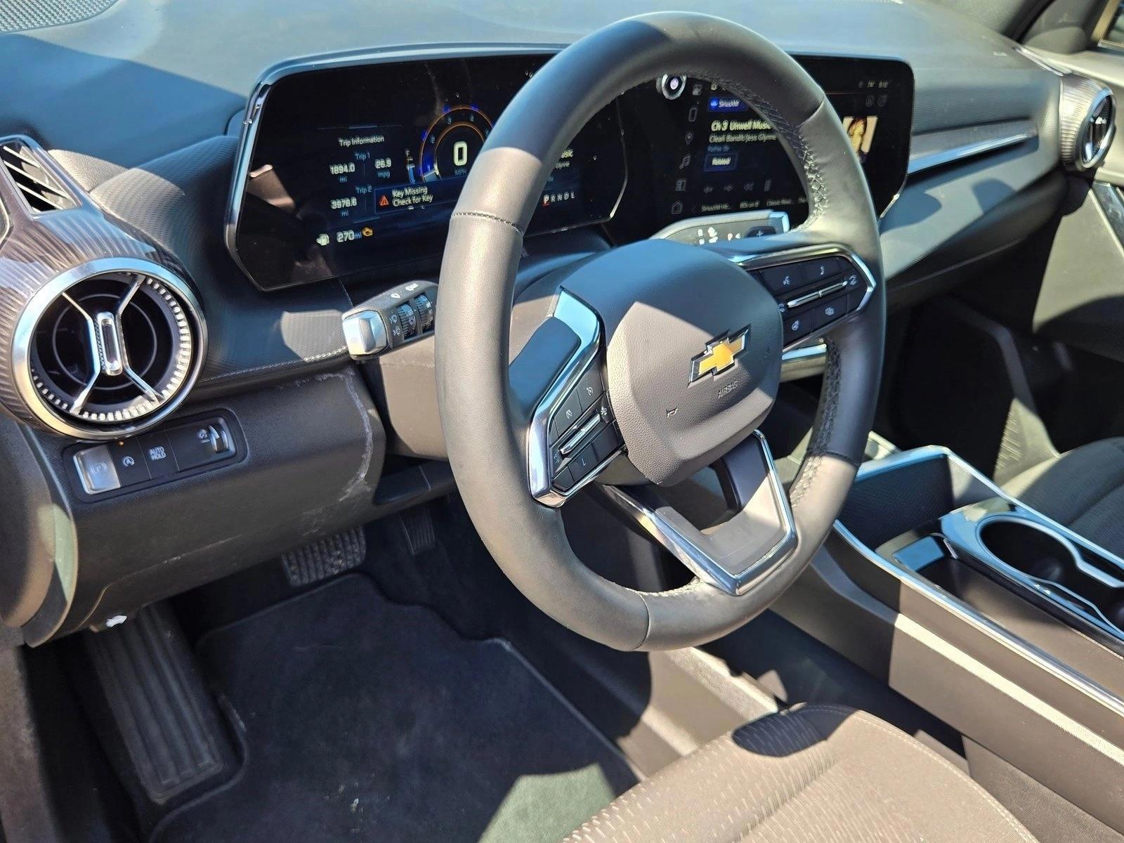 Thumbnail: 2025 Chevrolet Equinox - 3