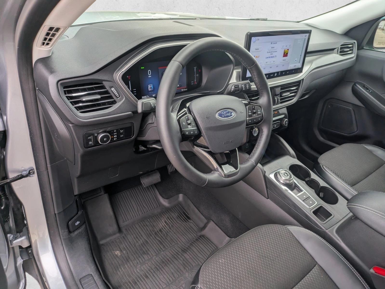 Thumbnail: 2023 Ford Escape - 3