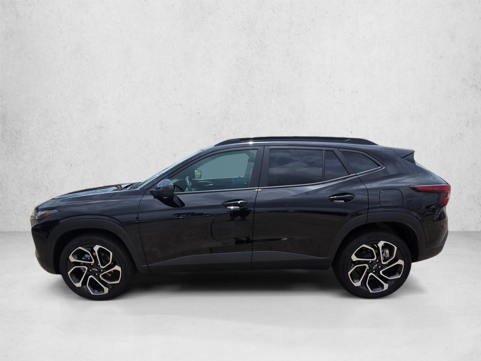Thumbnail: 2026 Chevrolet Trax - 2
