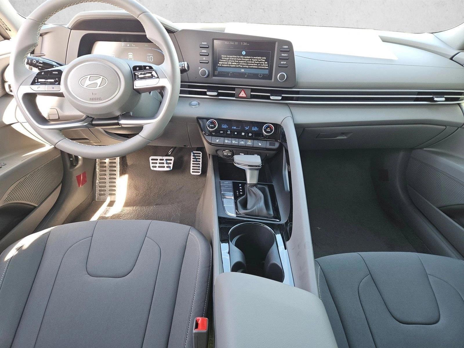 Thumbnail: 2026 Hyundai Elantra - 3