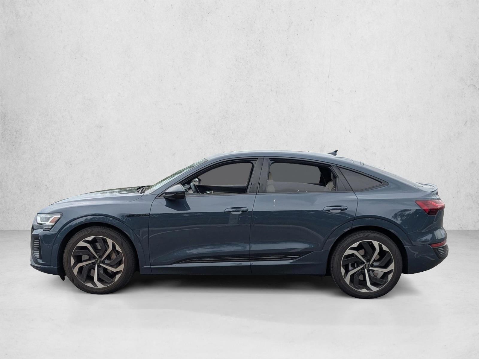 Thumbnail: 2024 Audi Q8 e-tron - 2