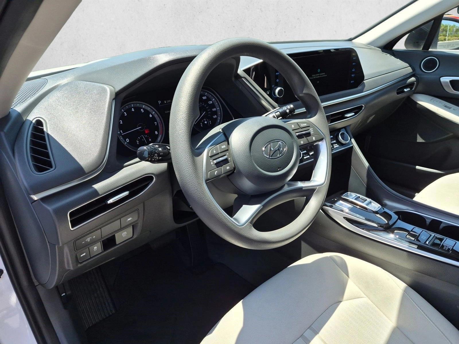 Thumbnail: 2023 Hyundai Sonata - 3