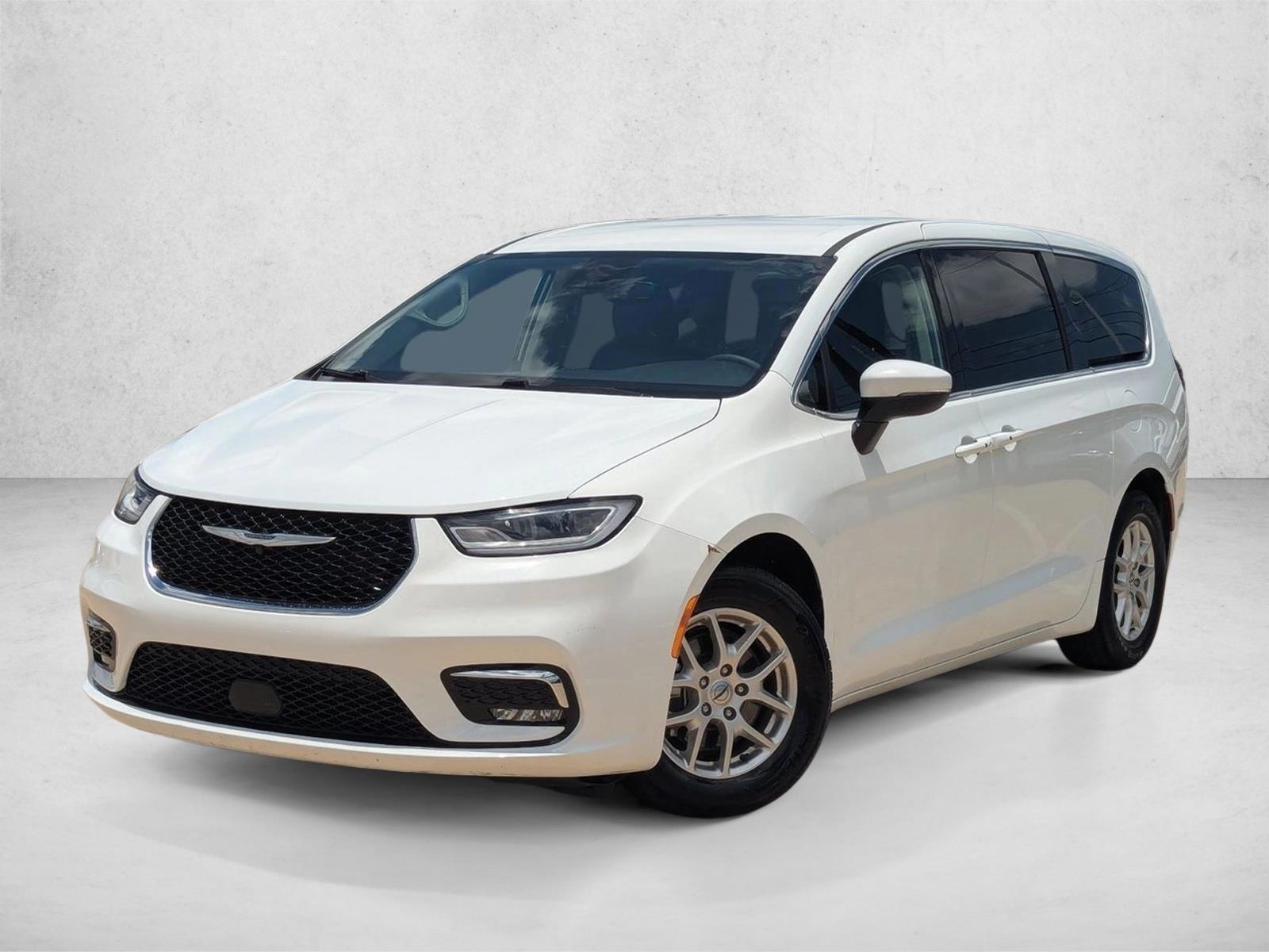 Thumbnail: 2023 Chrysler Pacifica - 1
