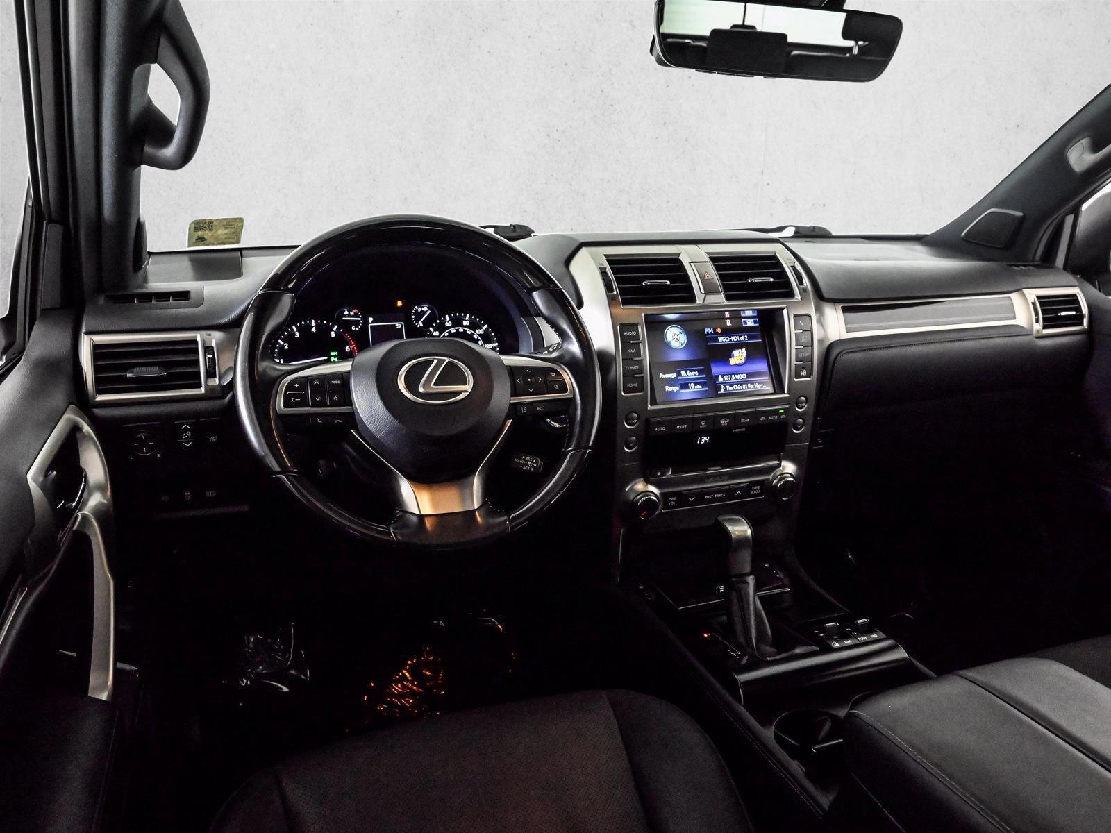 Thumbnail: 2020 Lexus GX - 3