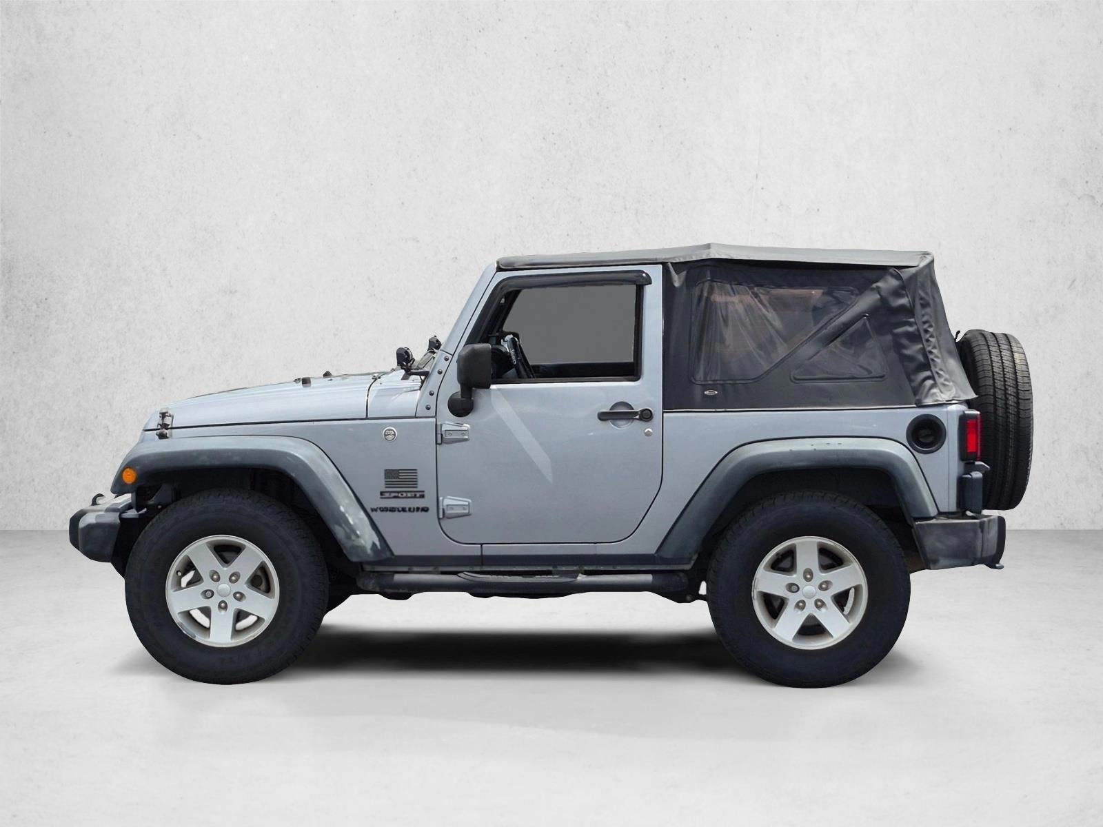 Thumbnail: 2016 Jeep Wrangler - 2