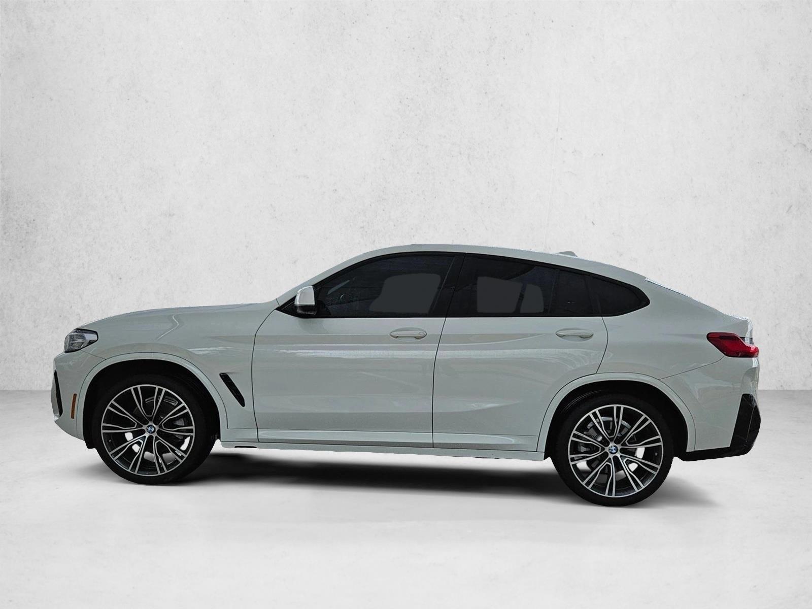 Thumbnail: 2022 BMW X4 - 2