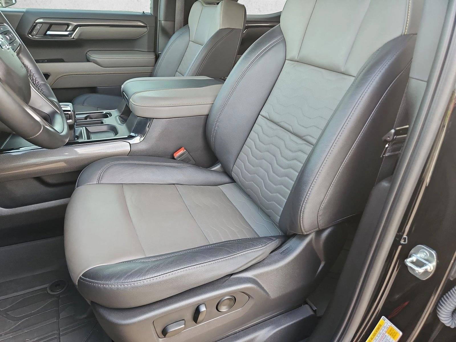 Thumbnail: 2023 Chevrolet Silverado 1500 - 4