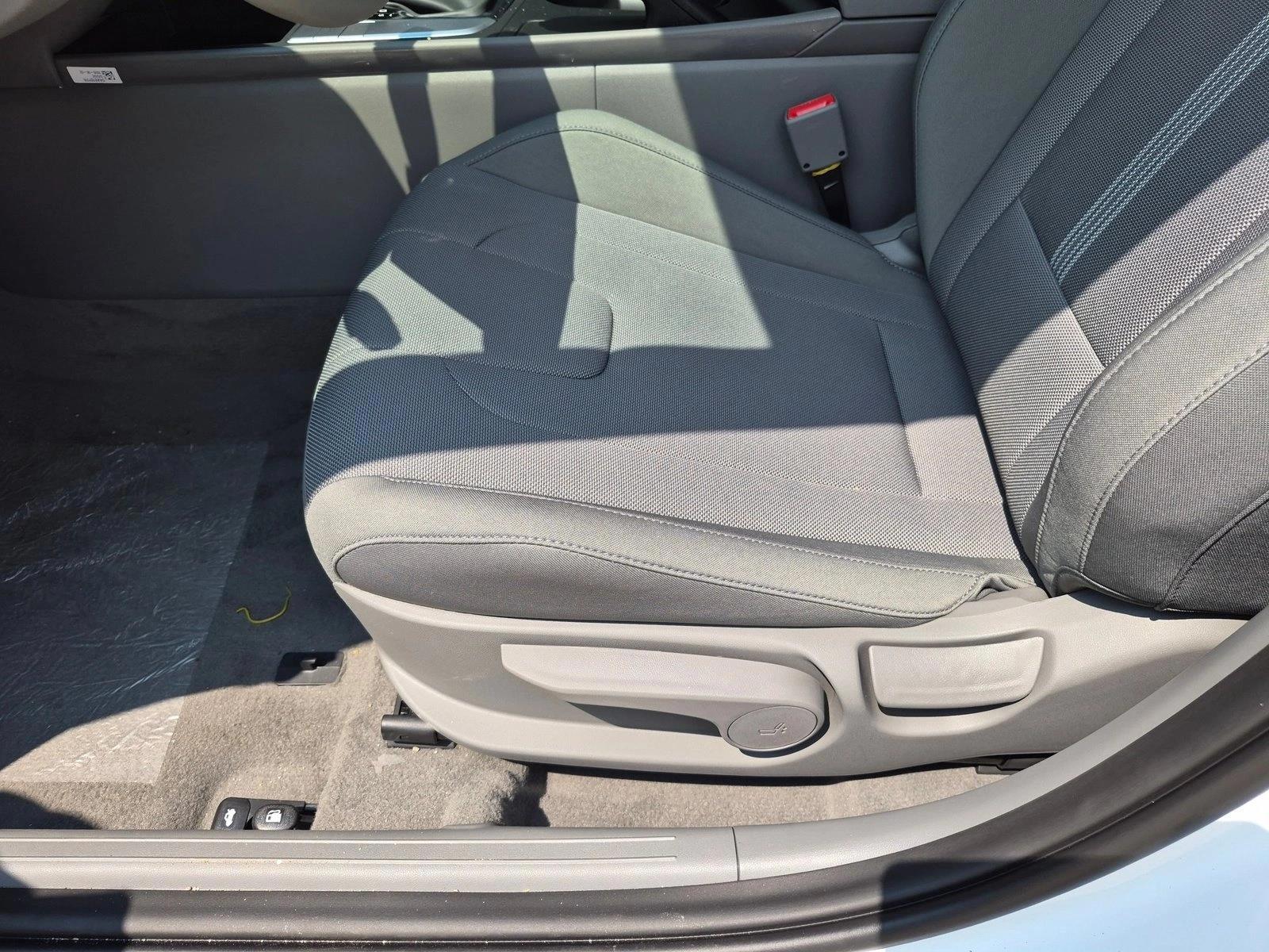 Thumbnail: 2026 Hyundai Elantra - 3