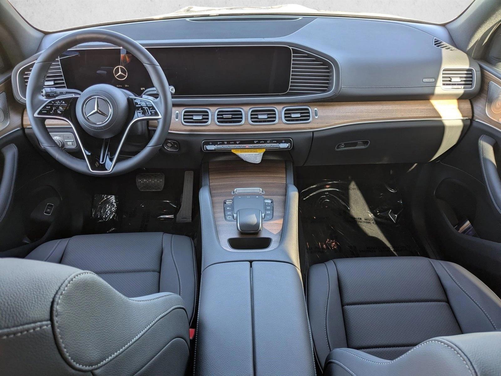 Thumbnail: 2026 Mercedes-Benz GLE - 3