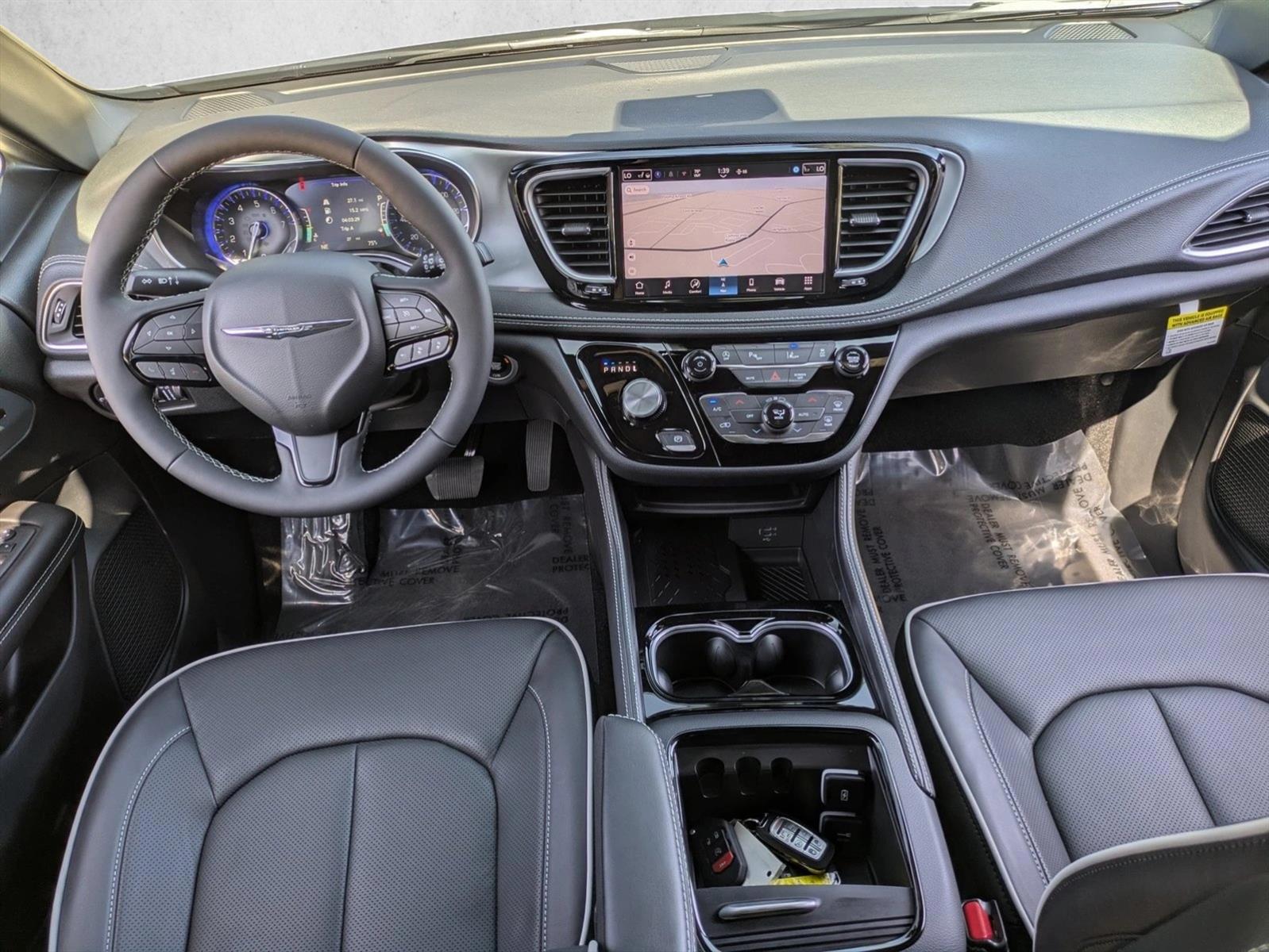 Thumbnail: 2026 Chrysler Pacifica - 2