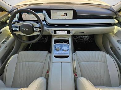 2023 Genesis G90