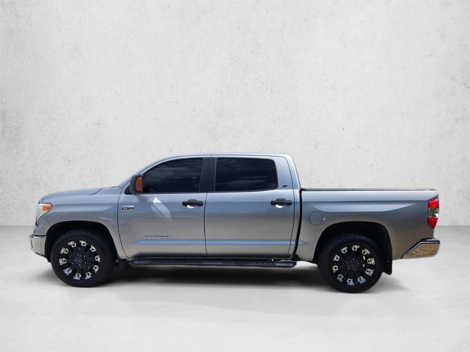 Thumbnail: 2016 Toyota Tundra - 2