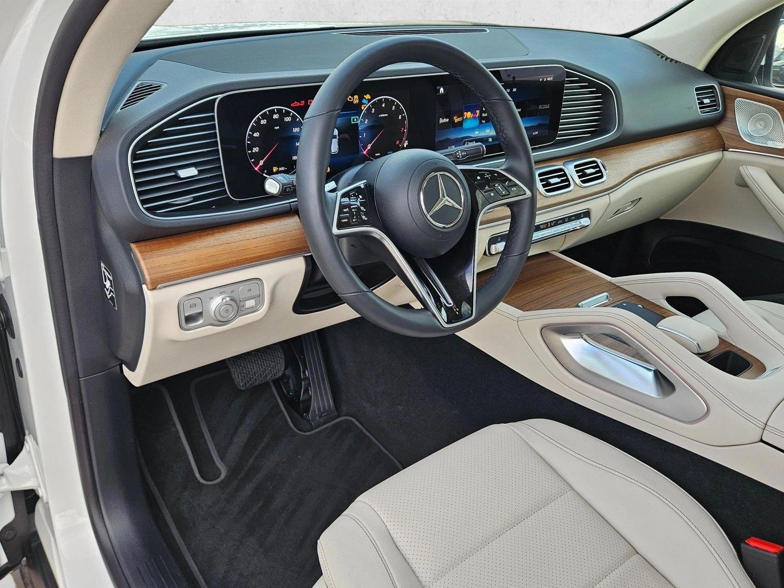 Thumbnail: 2026 Mercedes-Benz GLE - 3