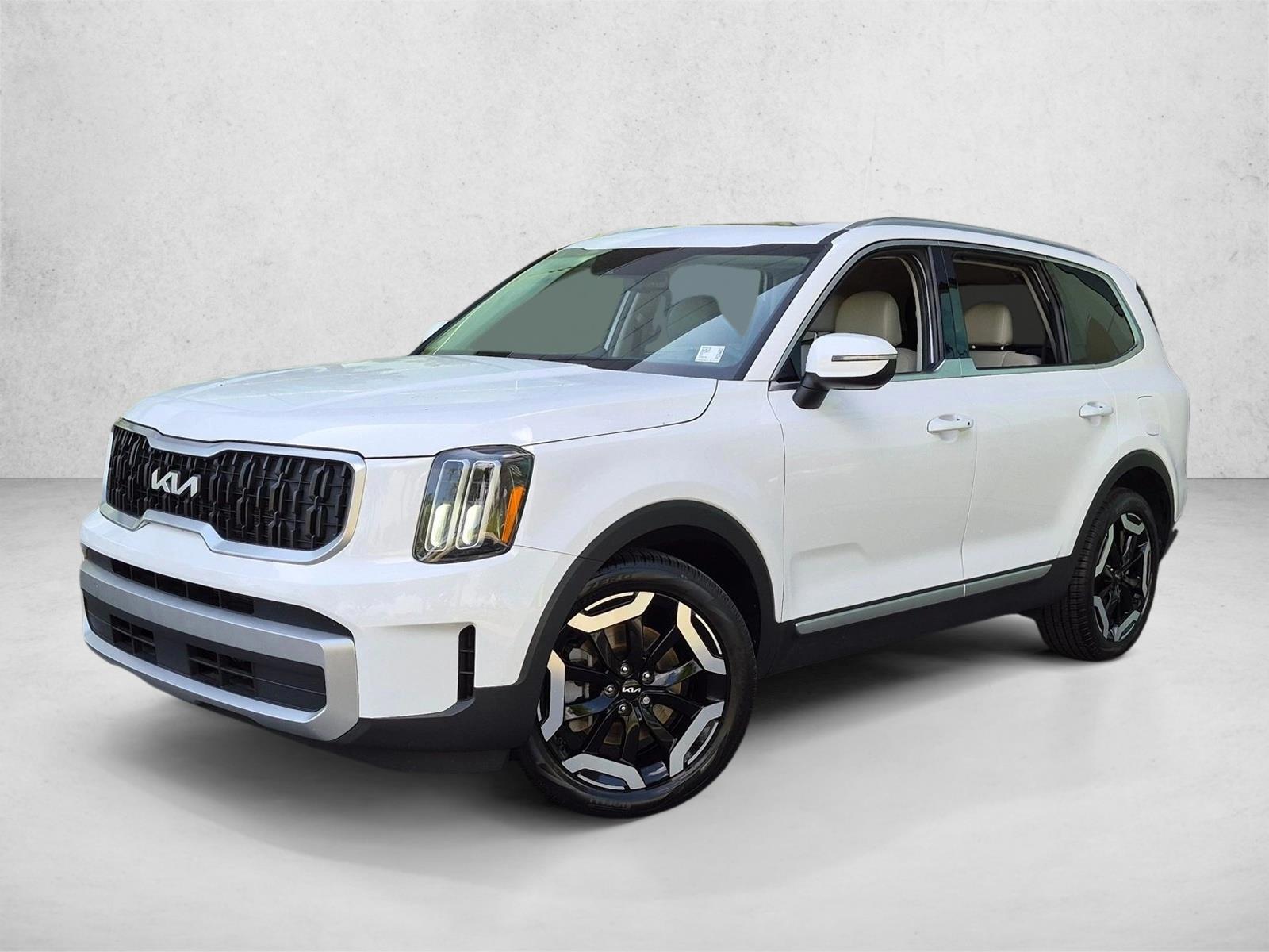 Thumbnail: 2023 Kia Telluride - 1