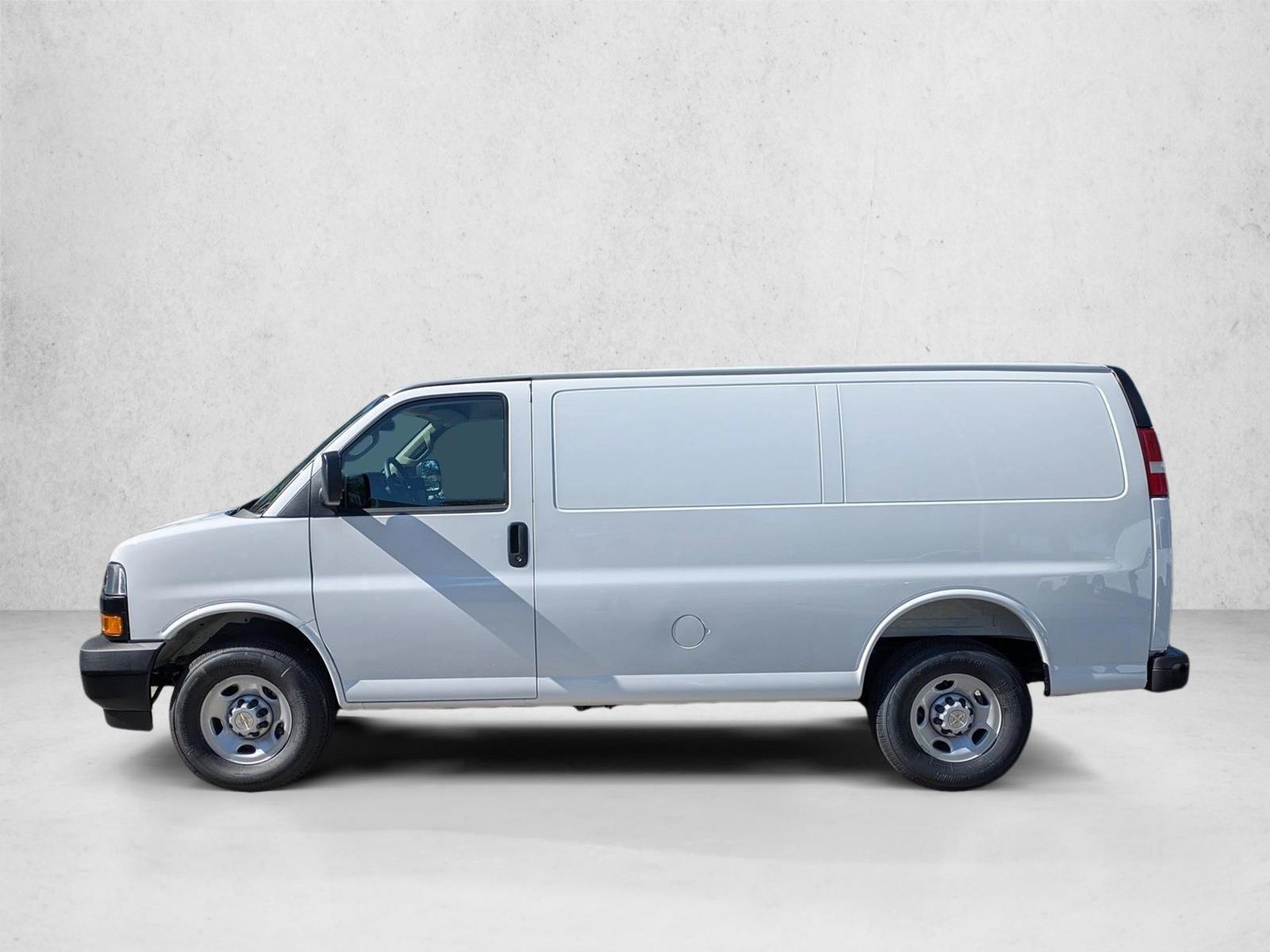 Thumbnail: 2026 Chevrolet Express - 2