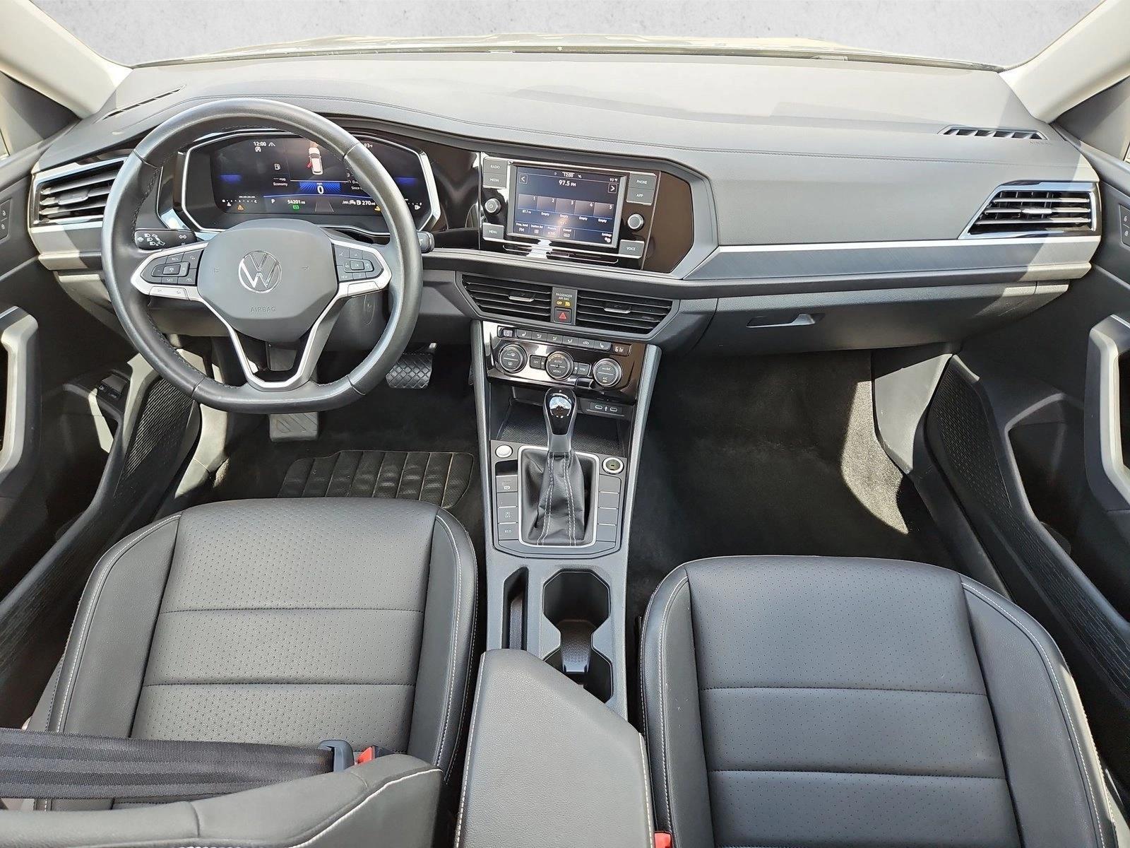 Thumbnail: 2024 Volkswagen Jetta - 3