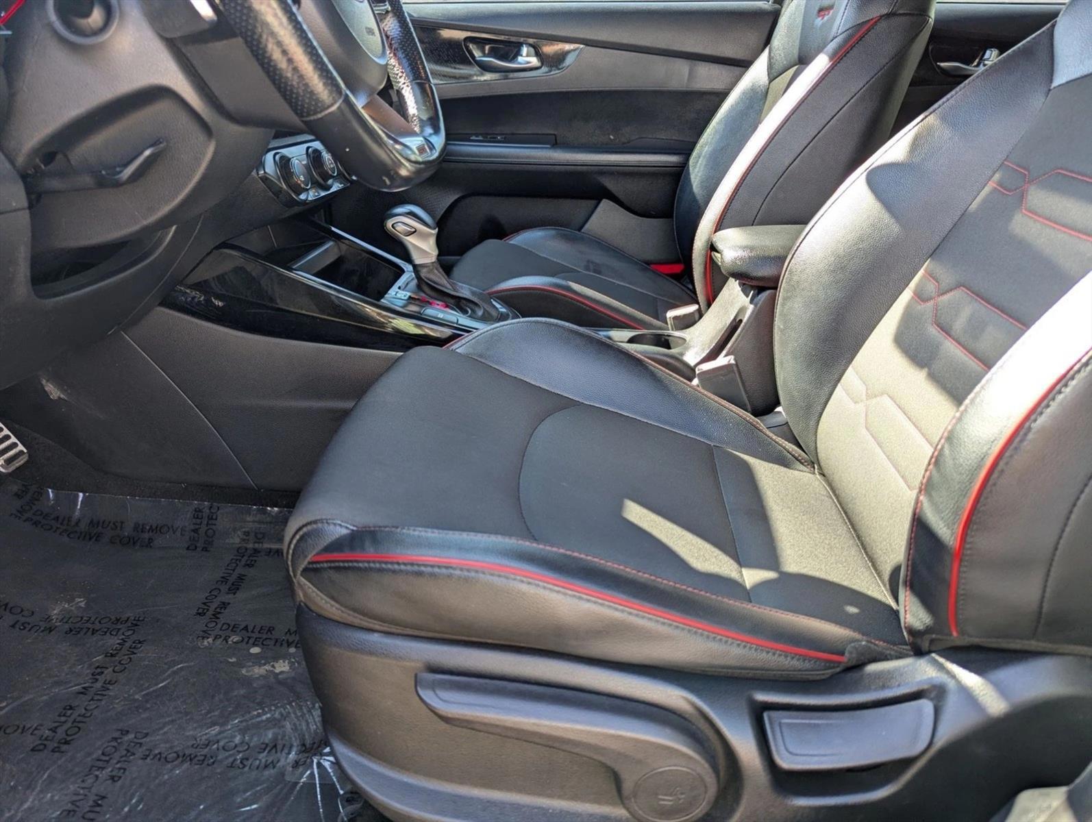 Thumbnail: 2021 Kia Forte - 4