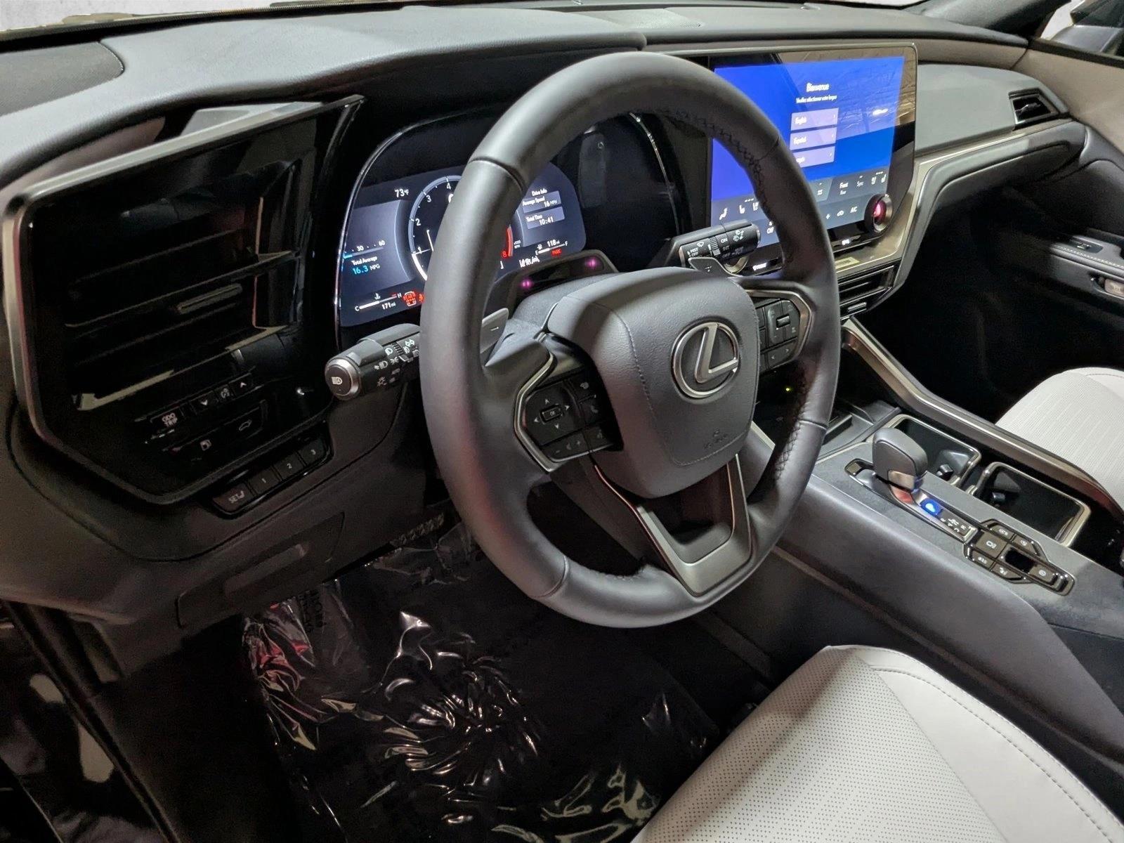 Thumbnail: 2026 Lexus TX - 3