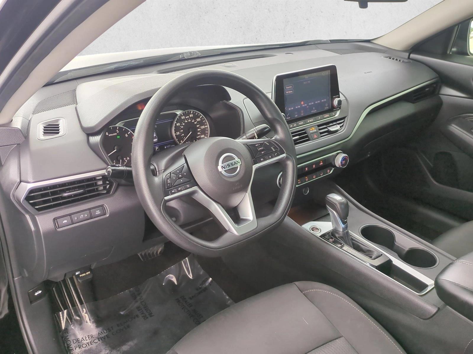 Thumbnail: 2020 Nissan Altima - 3