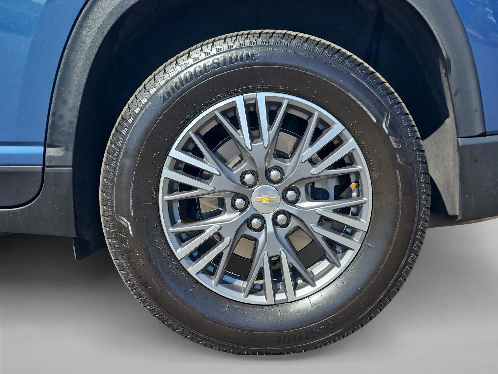 2025 Chevrolet Traverse LT - Photo 30