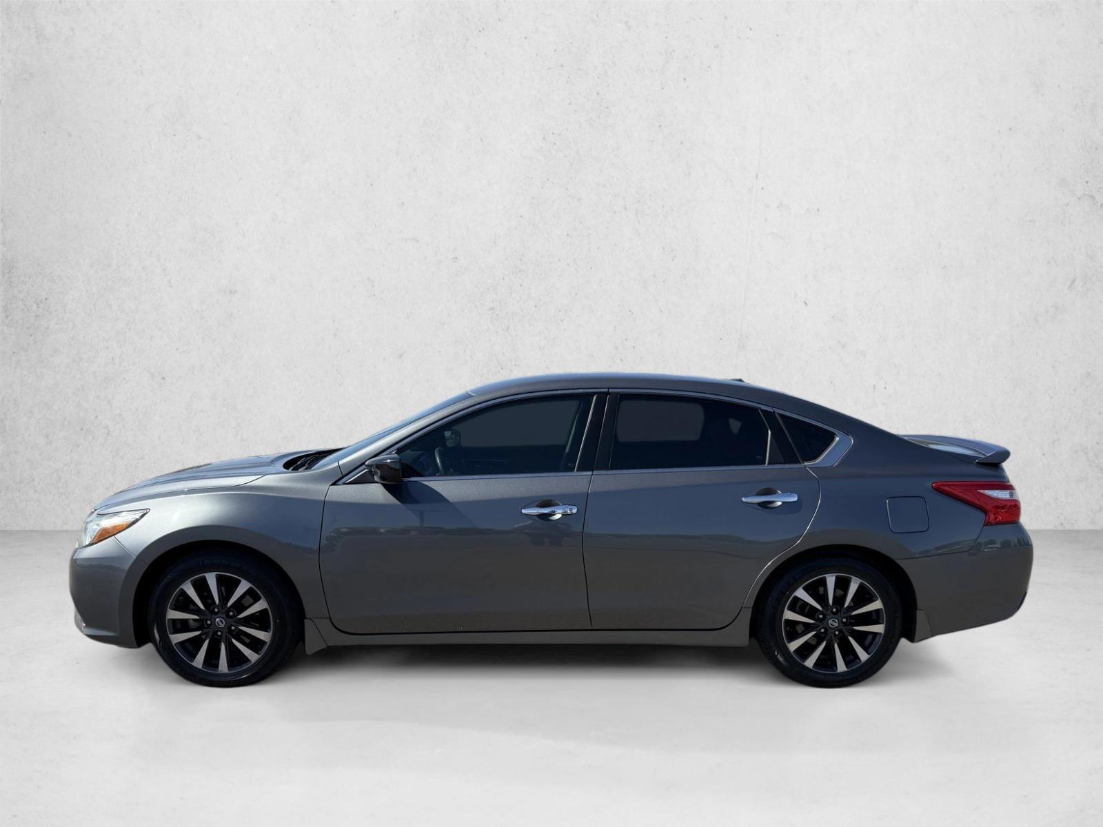Thumbnail: 2016 Nissan Altima - 2