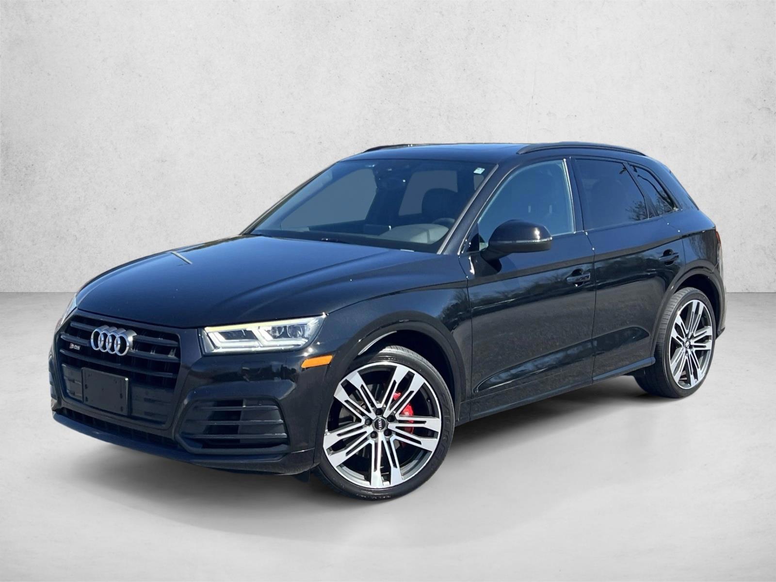Thumbnail: 2020 Audi SQ5 - 1
