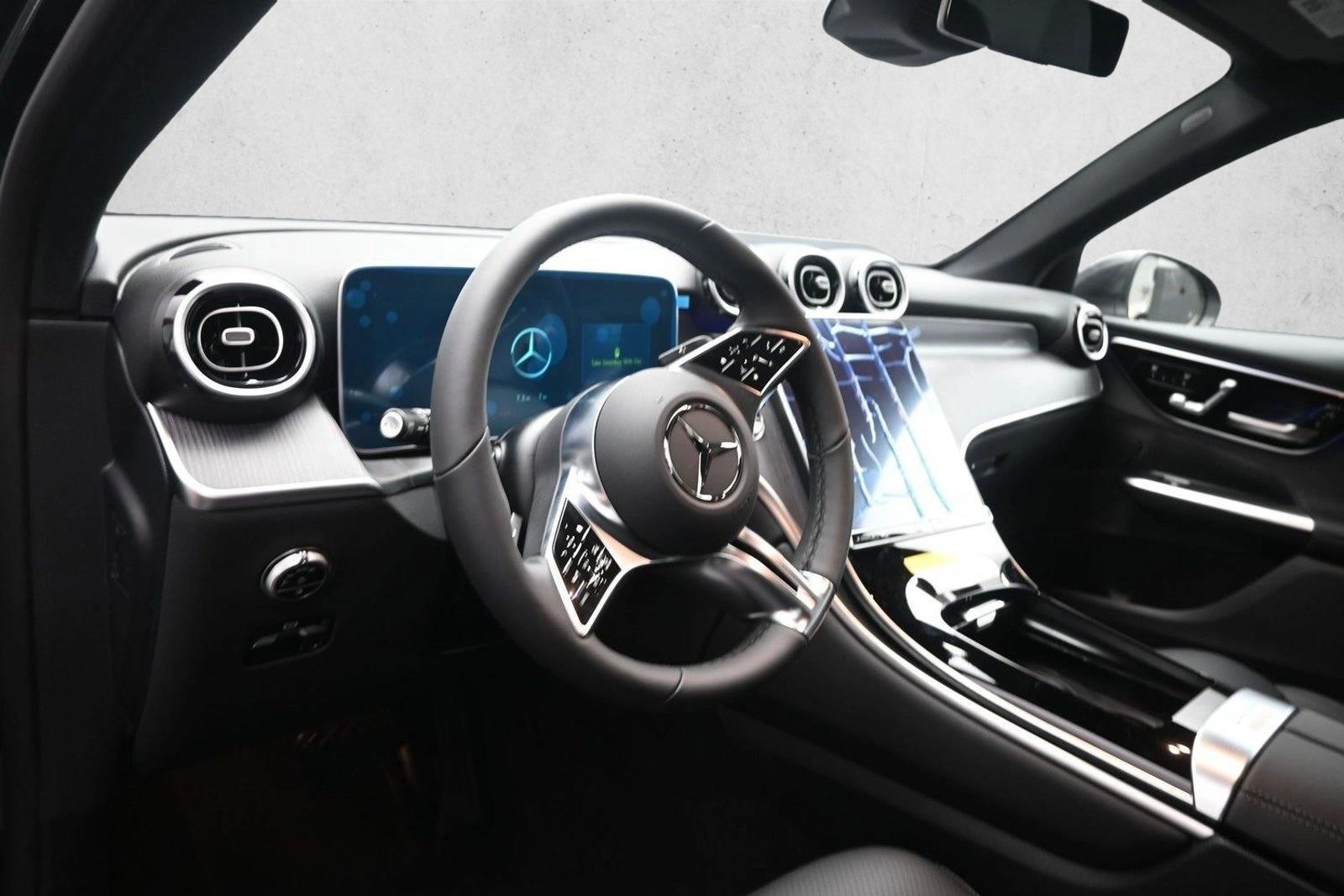 Thumbnail: 2026 Mercedes-Benz GLC - 3