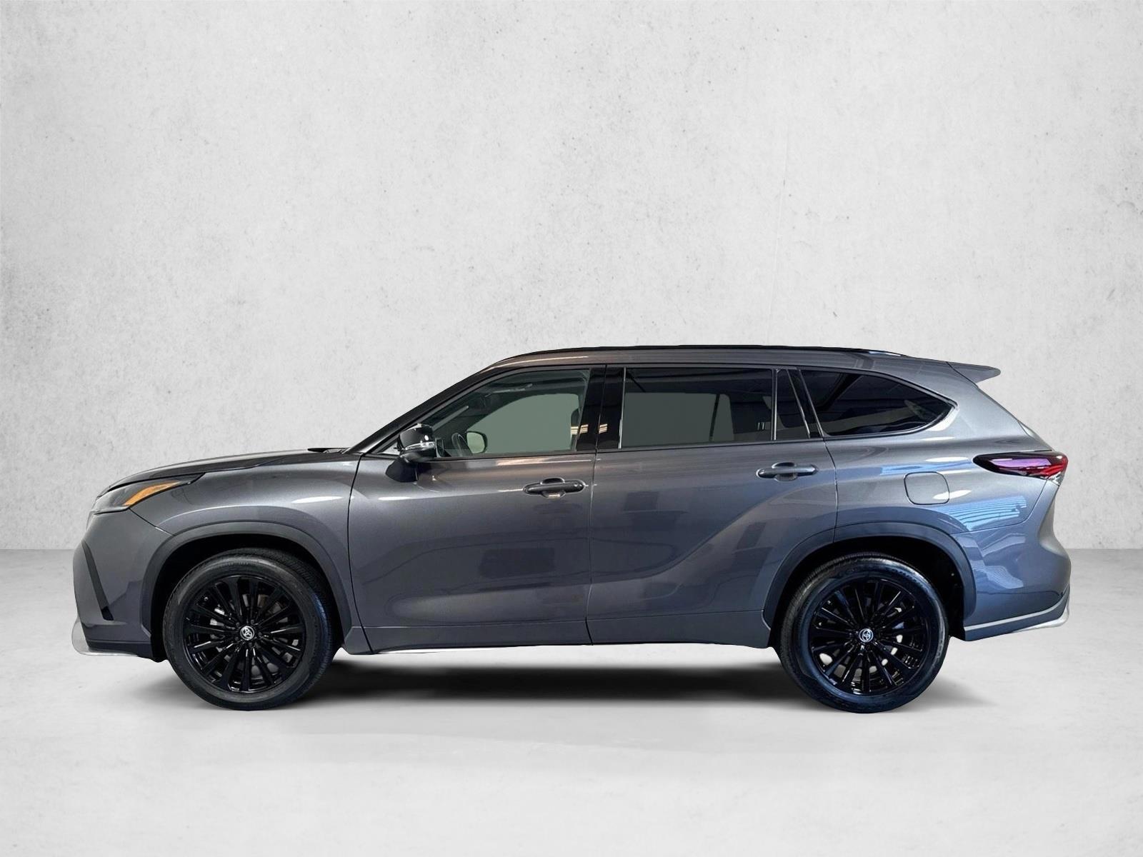 Thumbnail: 2025 Toyota Highlander - 2