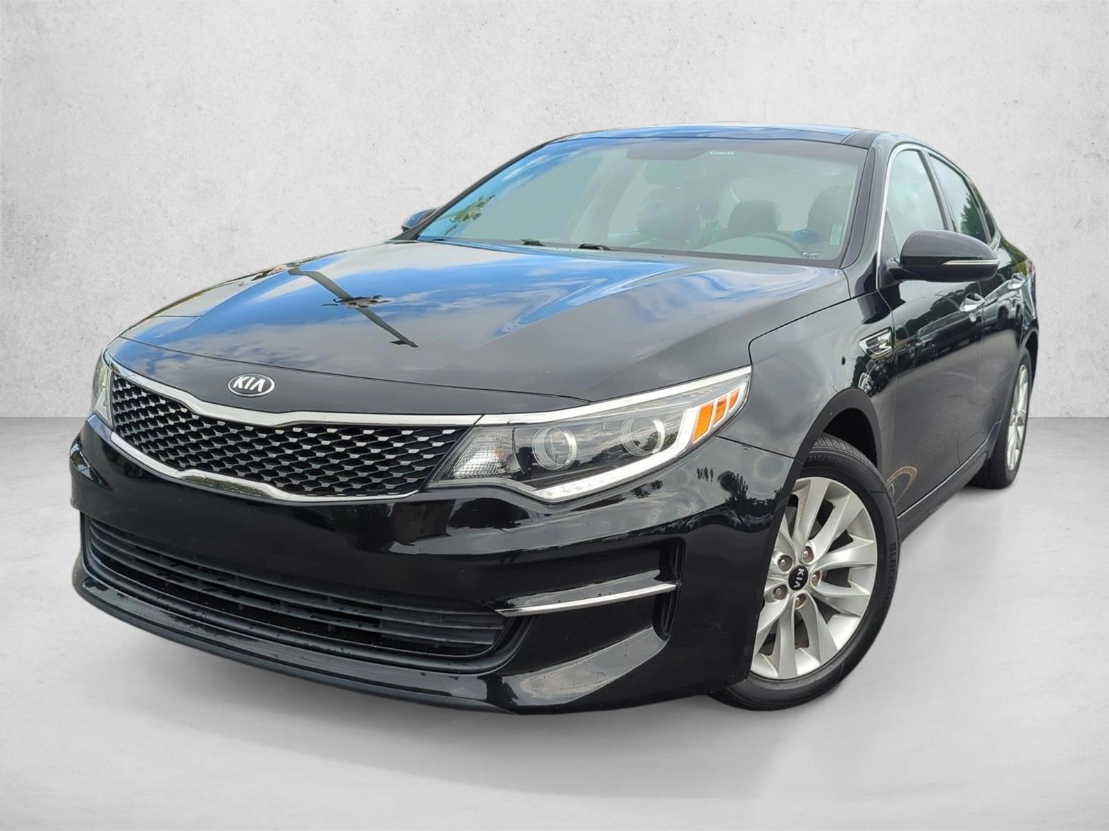 Thumbnail: 2017 Kia Optima - 1