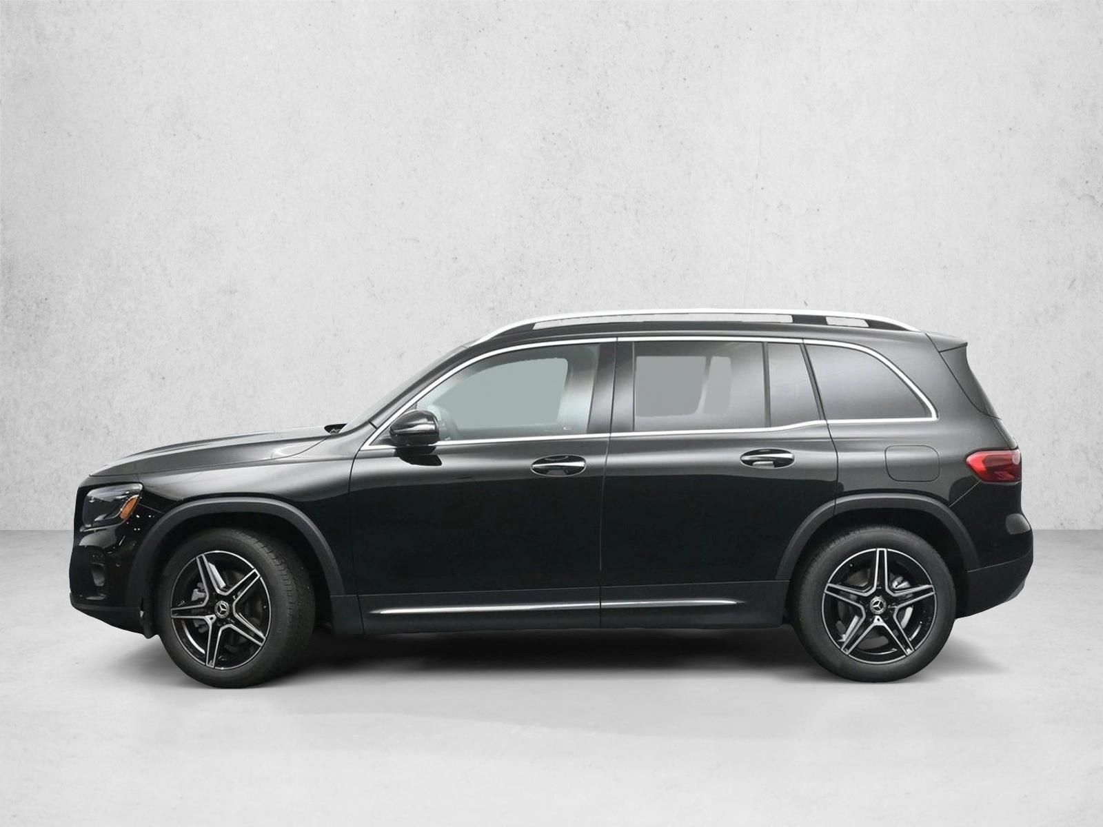 Thumbnail: 2026 Mercedes-Benz GLB - 2