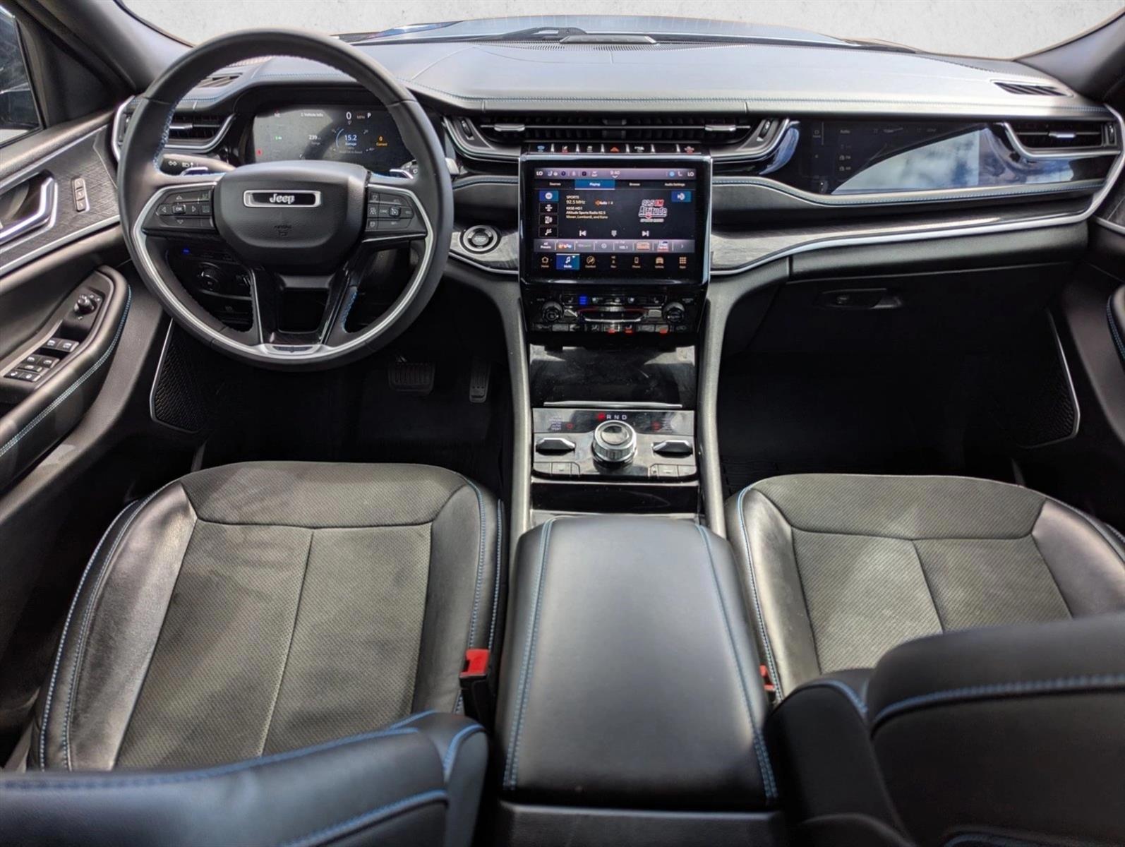 Thumbnail: 2022 Jeep Grand Cherokee - 3