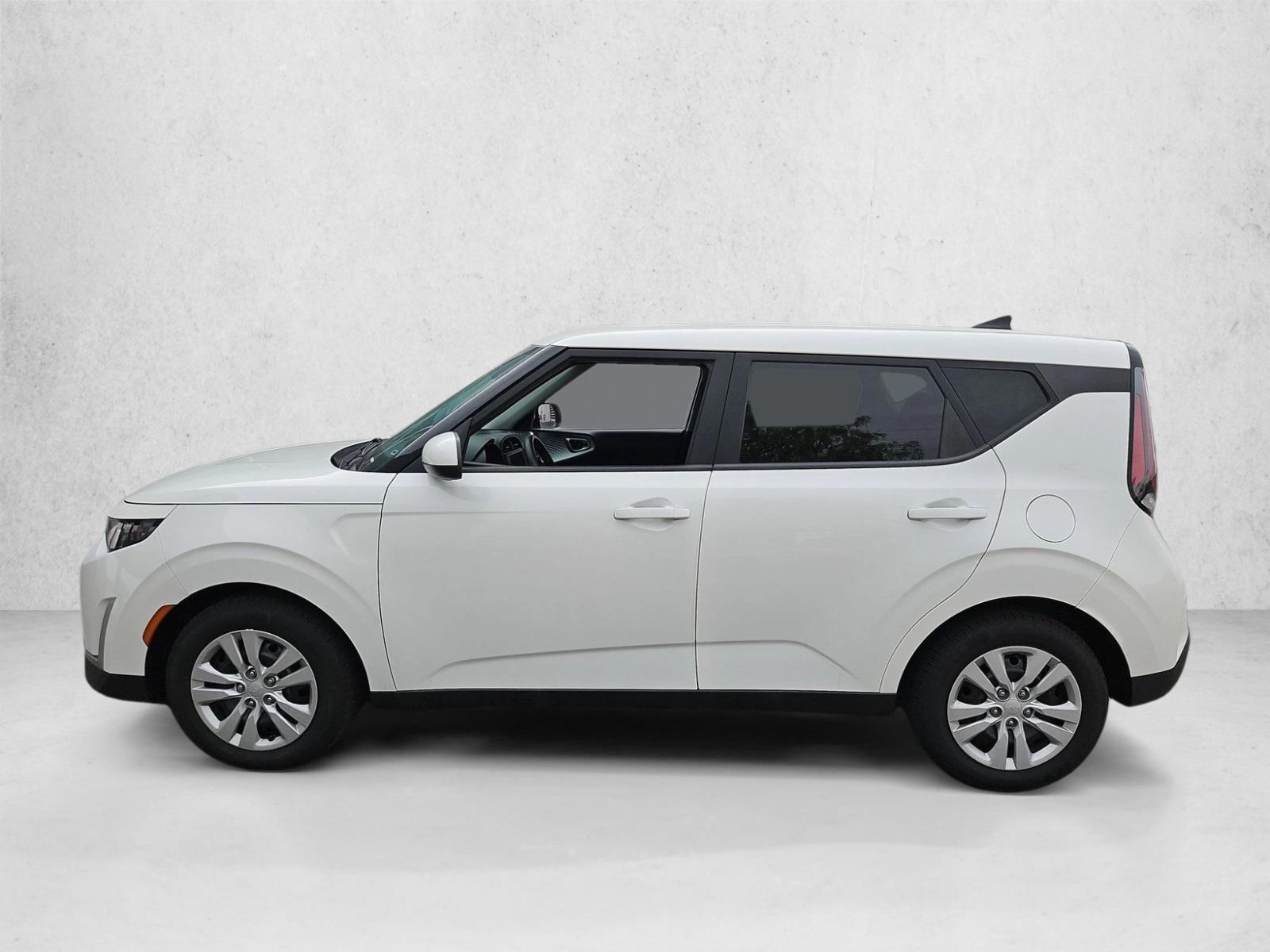 2023 Kia Soul LX - Photo 9