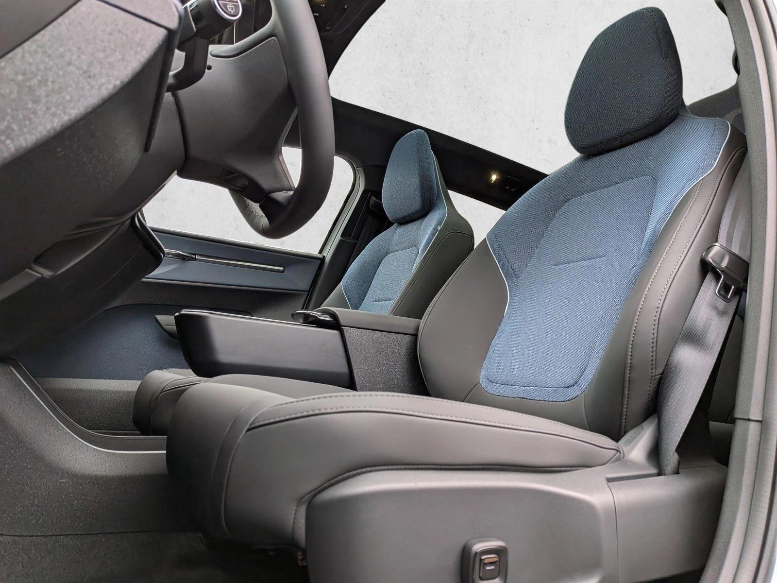 Thumbnail: 2026 Volvo EX30 - 5