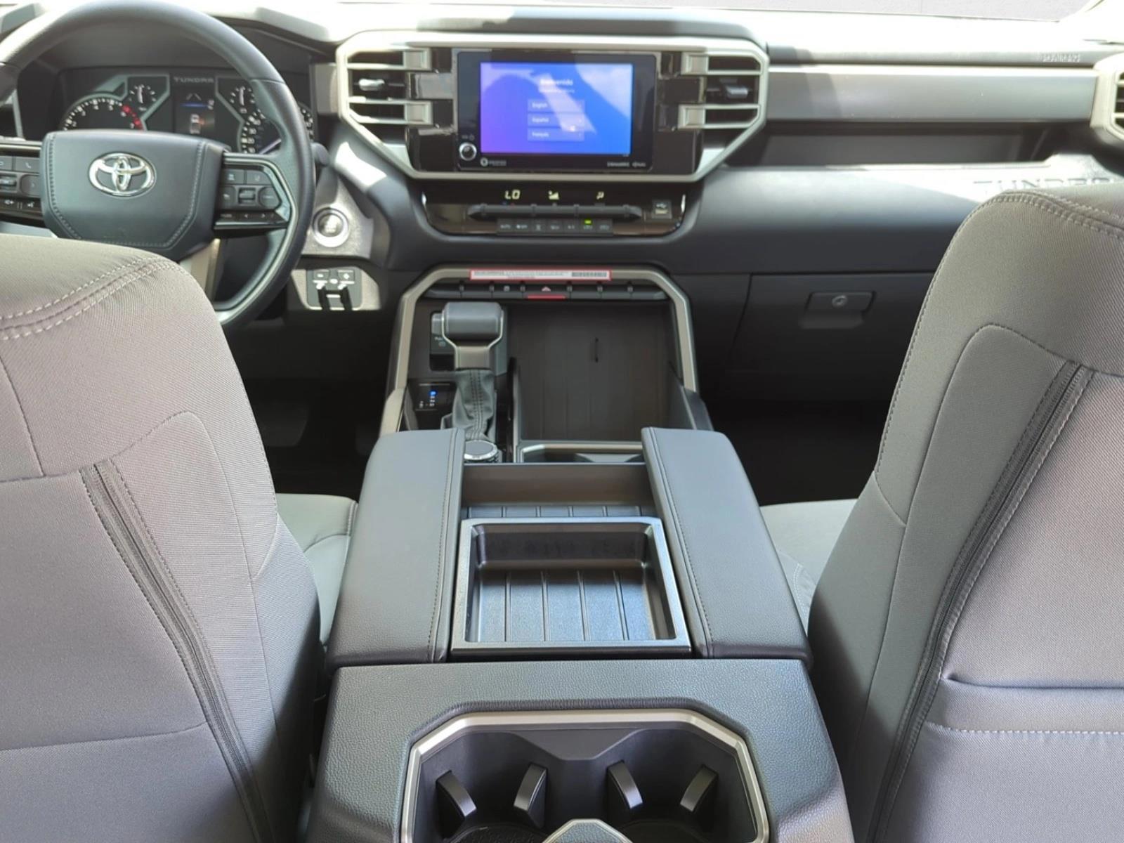 Thumbnail: 2024 Toyota Tundra - 3
