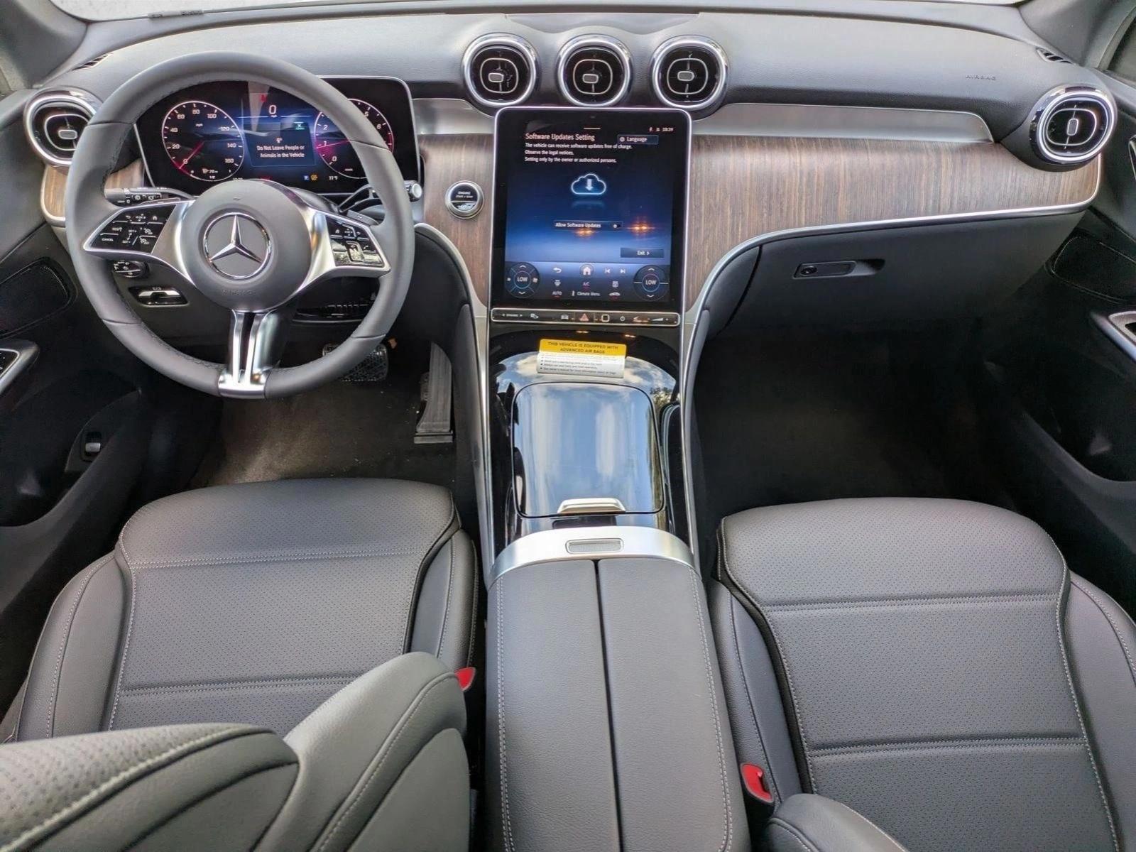 Thumbnail: 2026 Mercedes-Benz GLC - 4