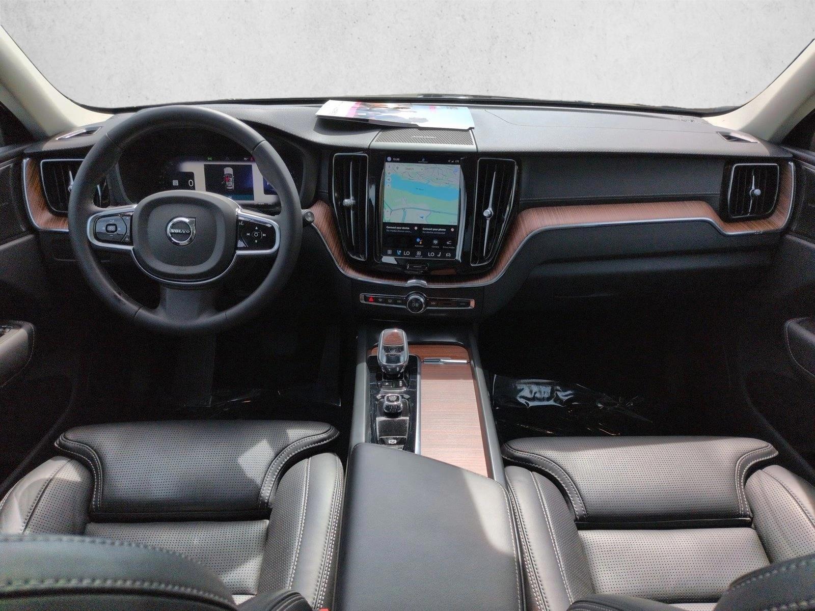 Thumbnail: 2023 Volvo XC60 - 4