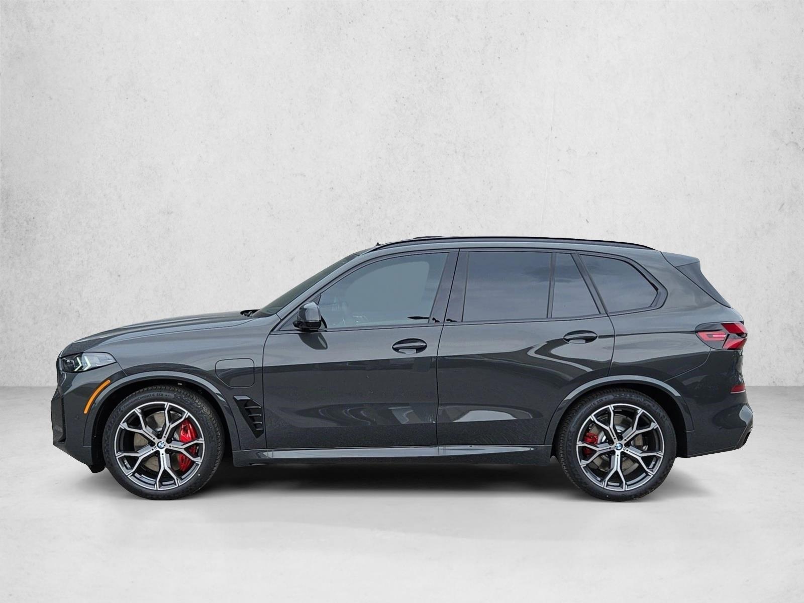 Thumbnail: 2026 BMW X5 - 2