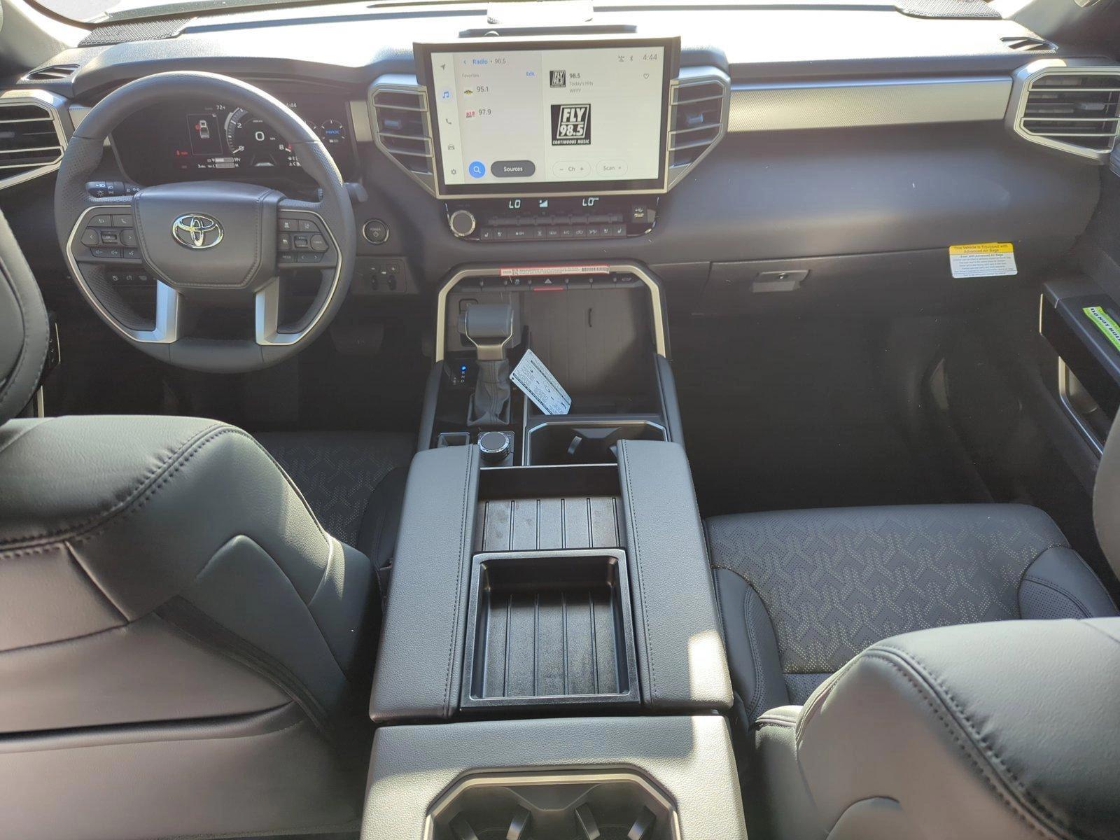 2025 Toyota Tundra Limited - Photo 15