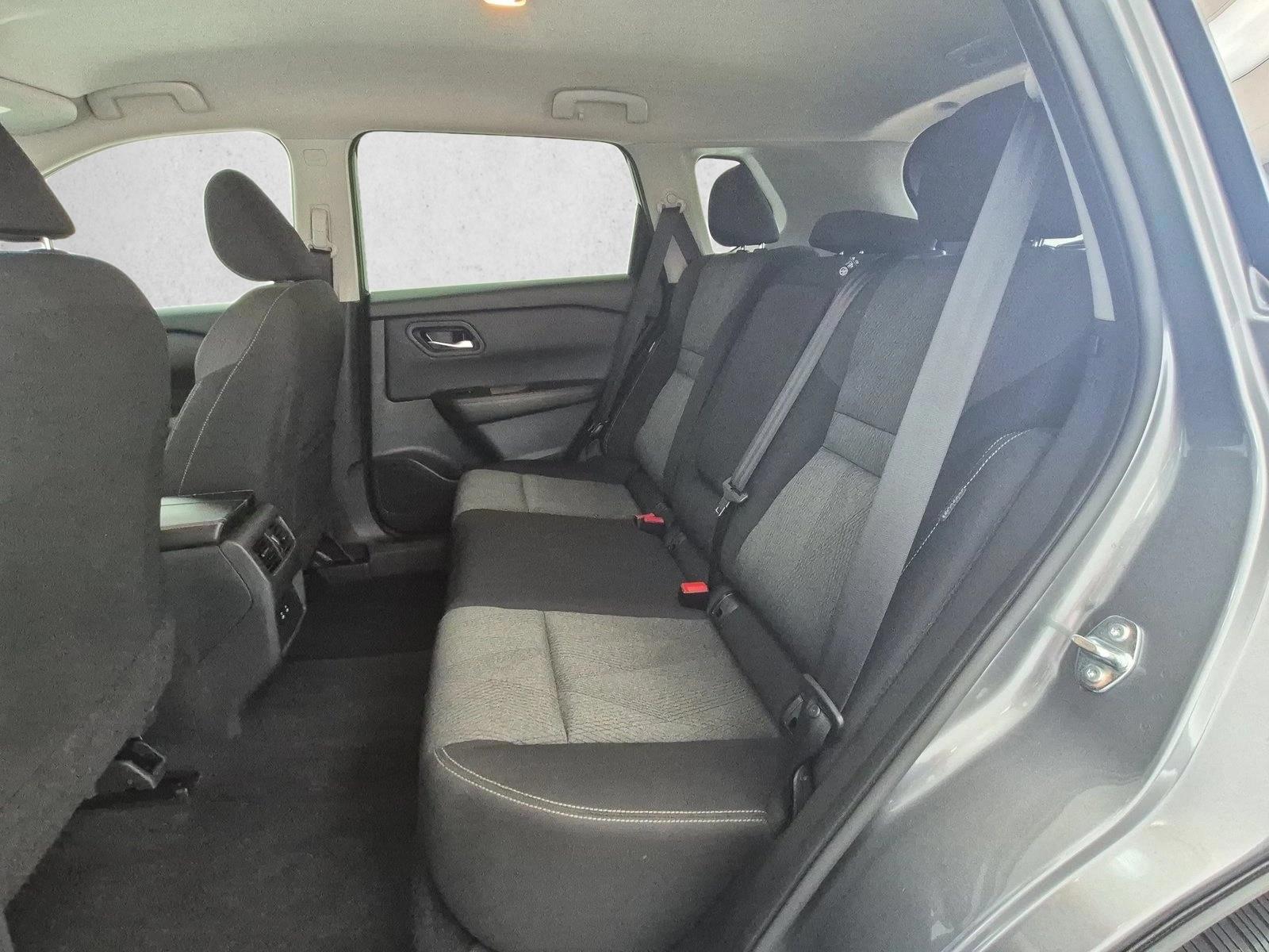 2025 Nissan Rogue SV - Photo 19