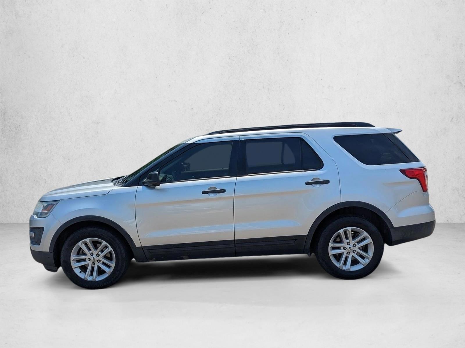 Thumbnail: 2016 Ford Explorer - 2