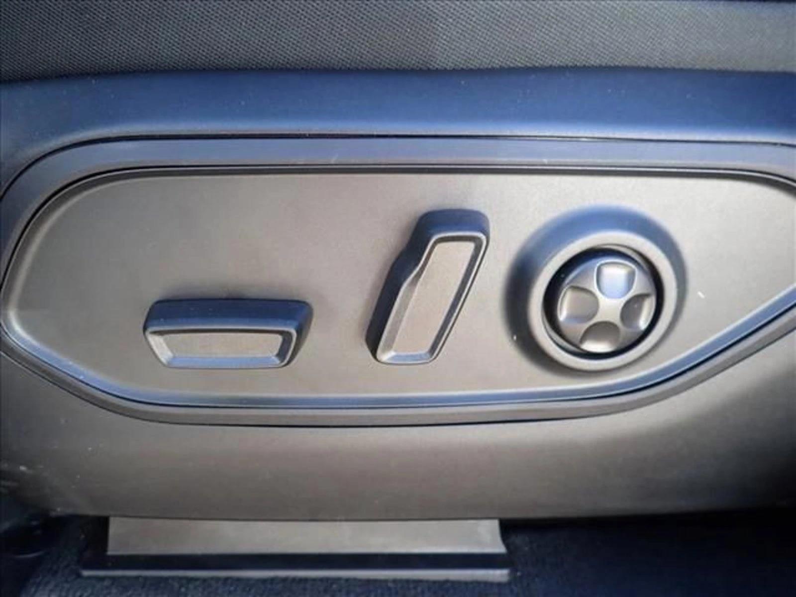 Thumbnail: 2026 Jeep Grand Cherokee - 4