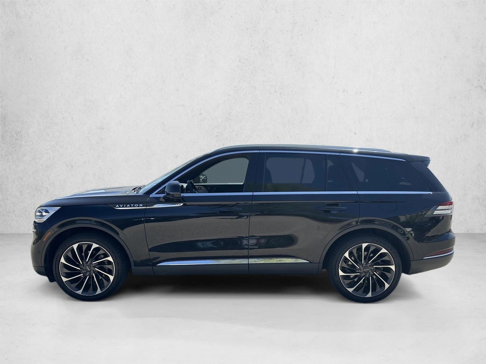 Thumbnail: 2020 Lincoln Aviator - 2