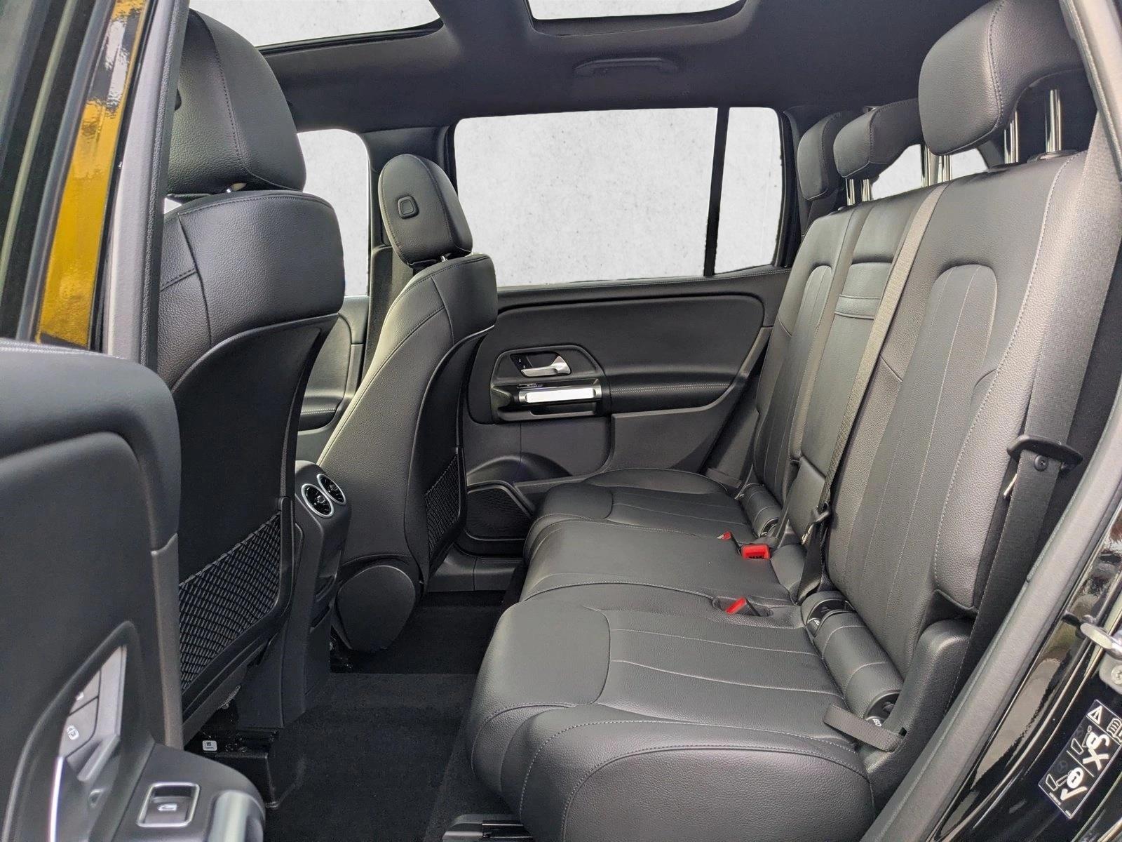 2025 Mercedes-Benz GLB Base - Photo 20