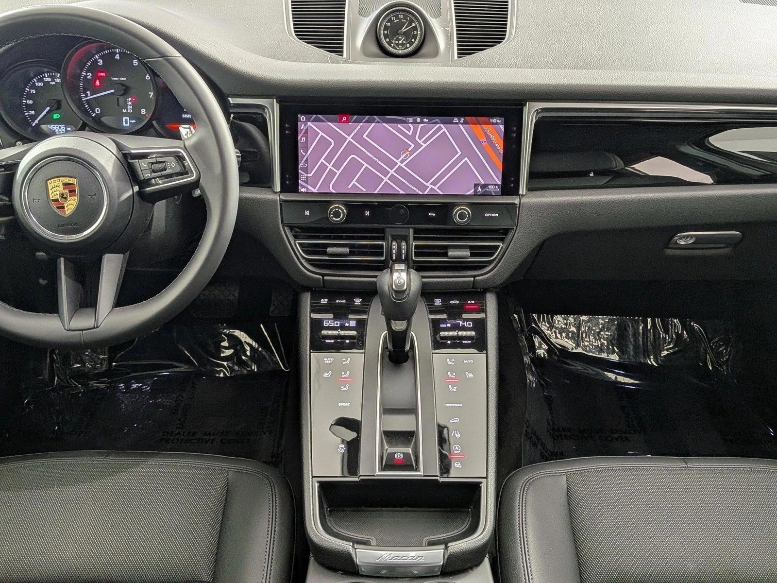 Thumbnail: 2022 Porsche Macan - 4