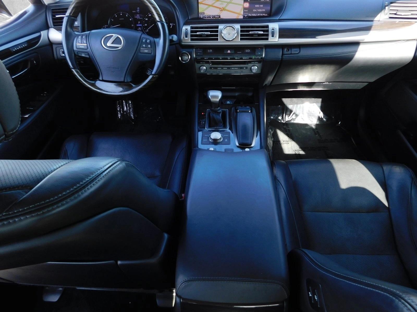 Thumbnail: 2015 Lexus LS - 4