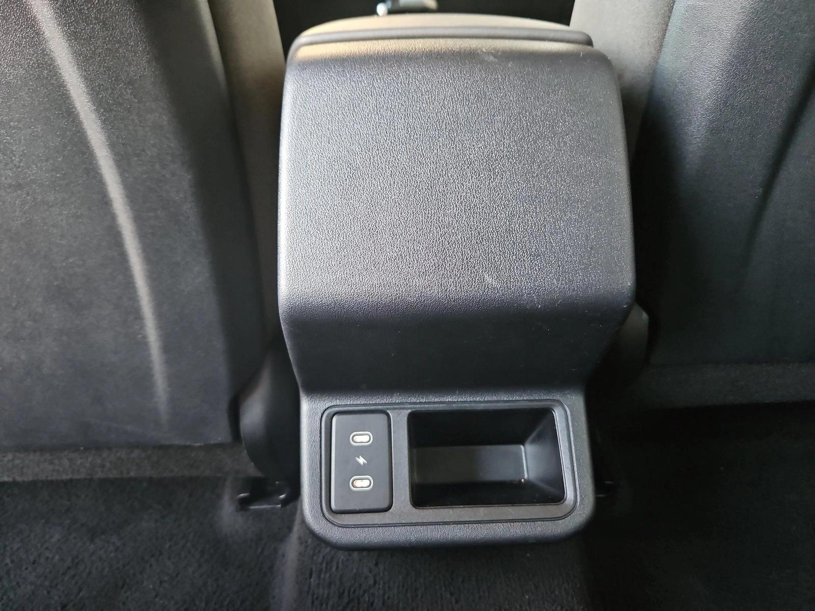 2025 Kia K4 LXS - Photo 17