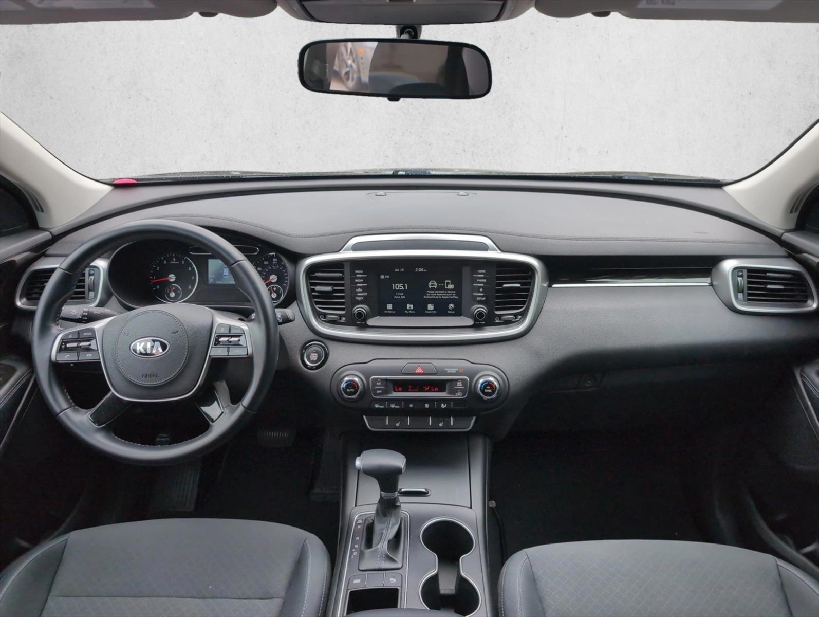 Thumbnail: 2020 Kia Sorento - 3