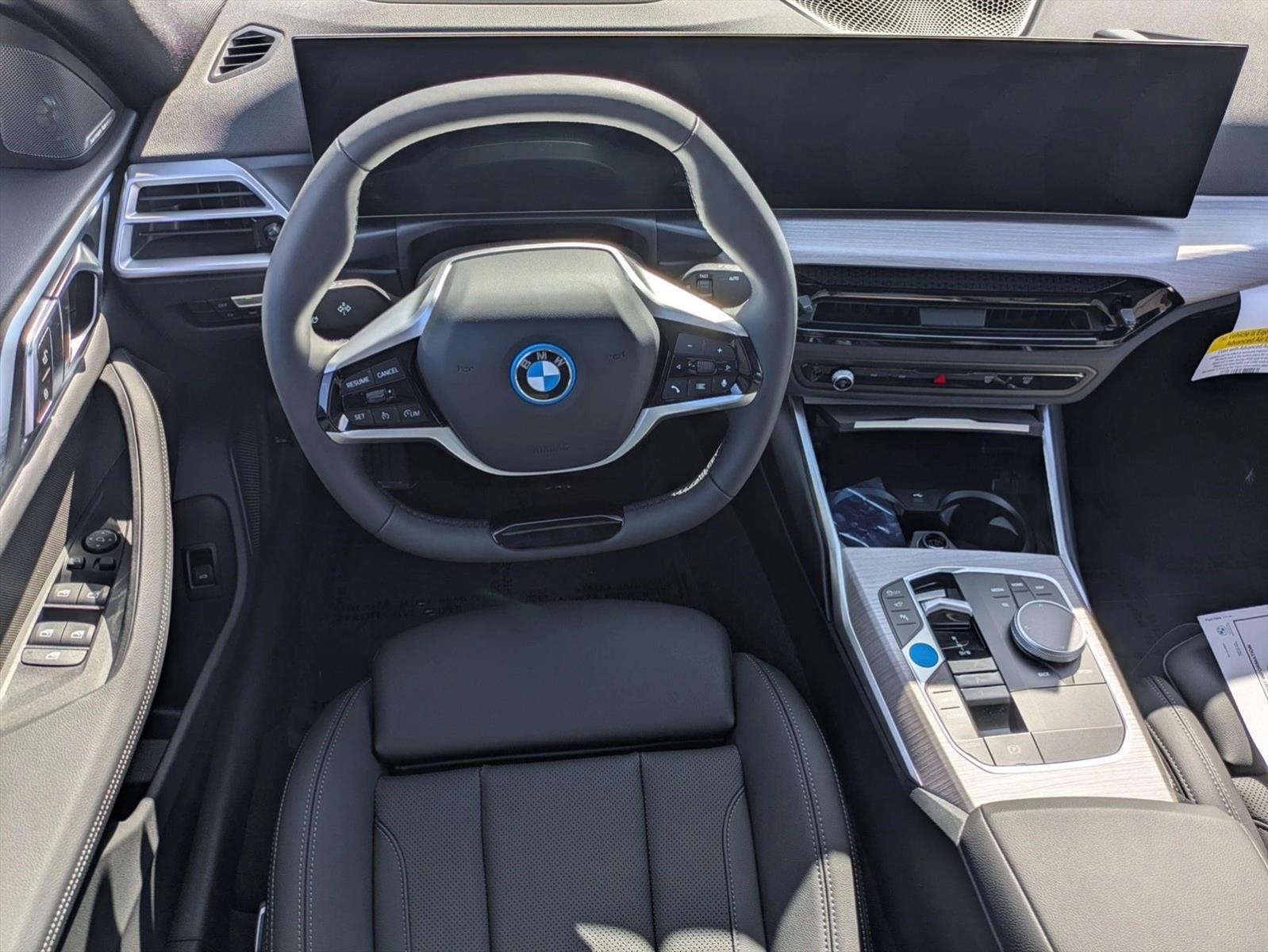 Thumbnail: 2026 BMW i4 - 3
