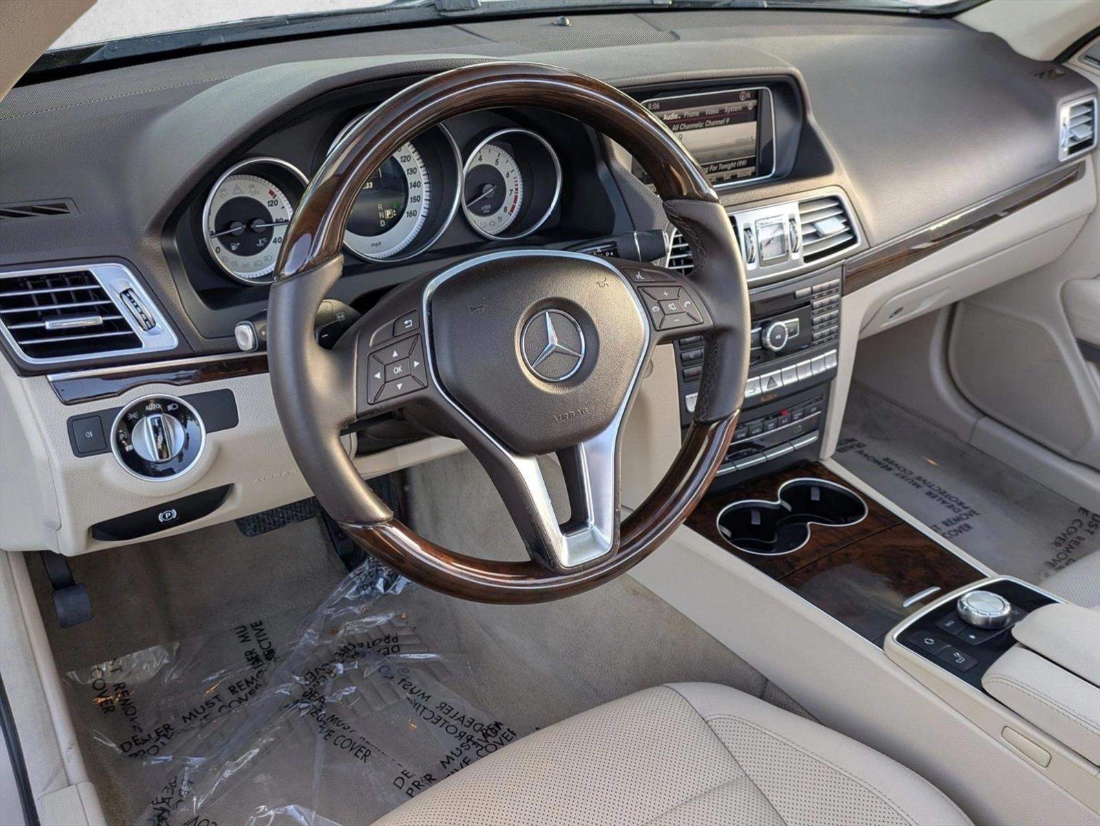 Thumbnail: 2015 Mercedes-Benz E-Class - 3